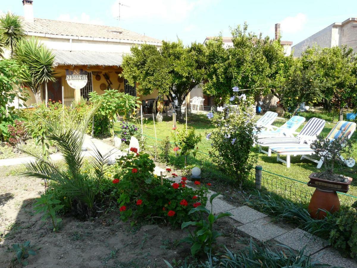 B&B Nurachi Buitenkant foto