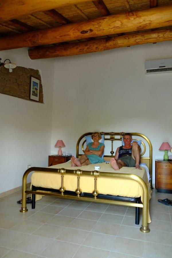 B&B Nurachi Buitenkant foto