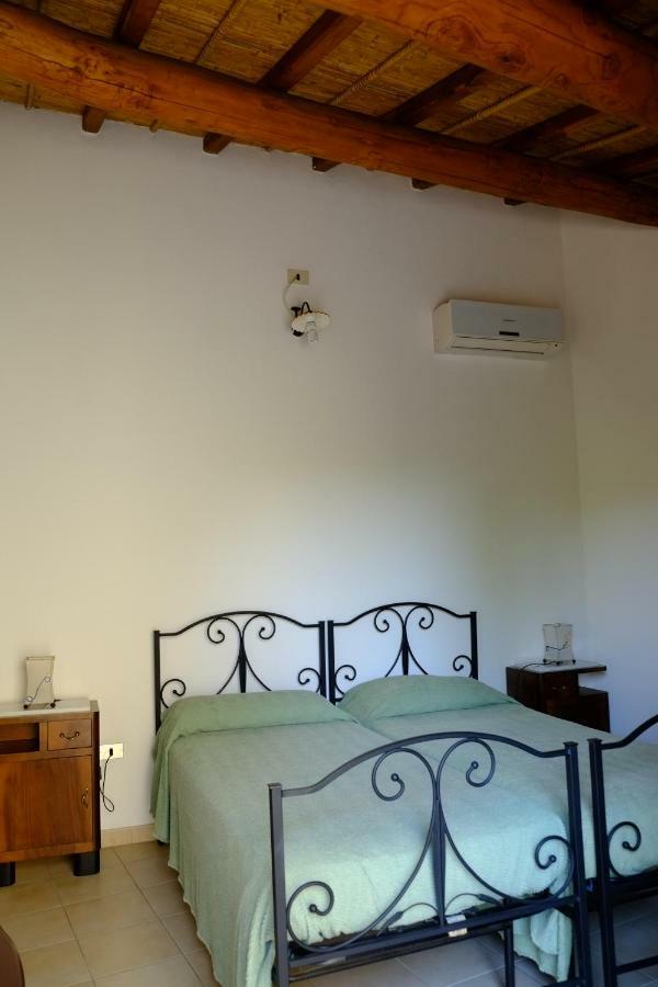 B&B Nurachi Buitenkant foto